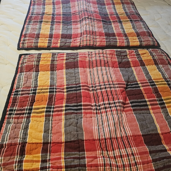 Pottery Barn Plaid Quilt Queen Size With 2 Matching Shams - Picture 7 of 7